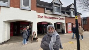 நூறாயிரம் ஷேக்ஸ்பியர்கள் 1