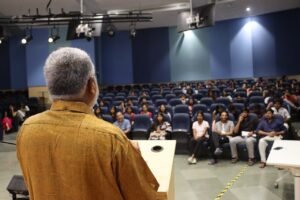 எதிர்ப்பாக எழுத்து: இலக்கியம், சாதி, சமூக நீதிக்கான போராட்டம்